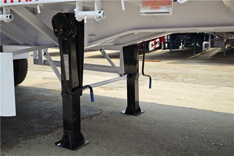 TITAN 4 Axle Livestock Truck Trailer for Sale In Guam - Semi-trailer pengangkut hewan: gambar 4 TITAN 4 Axle Livestock Truck Trailer for Sale In Guam - Semi-trailer pengangkut hewan: gambar 4