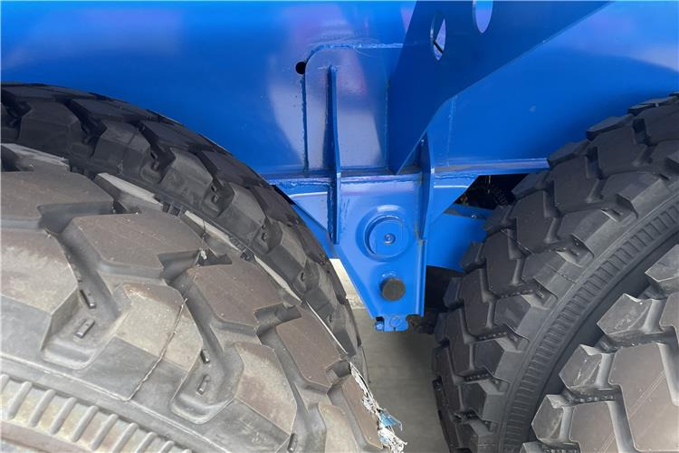 TITAN 50 Ton Cement Tanker Trailer for Sale In Uae - Semi-trailer tangki: gambar 4 TITAN 50 Ton Cement Tanker Trailer for Sale In Uae - Semi-trailer tangki: gambar 4