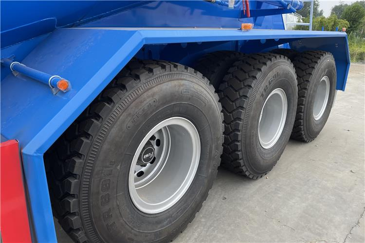 TITAN 50 Ton Cement Tanker Trailer for Sale In Uae - Semi-trailer tangki: gambar 2 TITAN 50 Ton Cement Tanker Trailer for Sale In Uae - Semi-trailer tangki: gambar 2