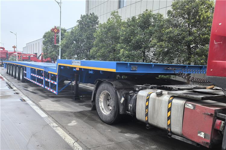 TITAN 6 Axle 54m Telescopic Flatbed Trailer for Sale In Angola - Semi-trailer flatbed: gambar 3 TITAN 6 Axle 54m Telescopic Flatbed Trailer for Sale In Angola - Semi-trailer flatbed: gambar 3