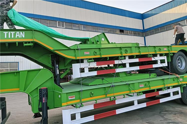 TITAN 80 Ton Equal Width Low Bed Truck Trailer for Sale In Ghana - Semi-trailer low bed: gambar 5 TITAN 80 Ton Equal Width Low Bed Truck Trailer for Sale In Ghana - Semi-trailer low bed: gambar 5