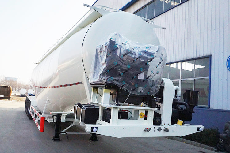 TITAN Bulk Cement Truck Trailer for Sale in Mali - Semi-trailer tangki: gambar 3 TITAN Bulk Cement Truck Trailer for Sale in Mali - Semi-trailer tangki: gambar 3