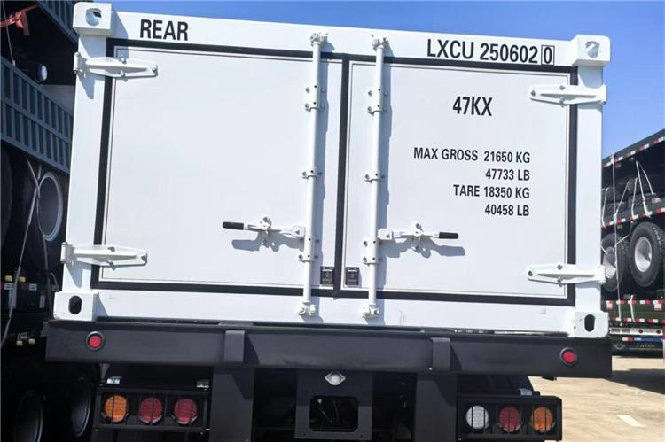 TITAN CNG Tanker Trailer for Sale In Taiwan - Semi-trailer tangki: gambar 4 TITAN CNG Tanker Trailer for Sale In Taiwan - Semi-trailer tangki: gambar 4