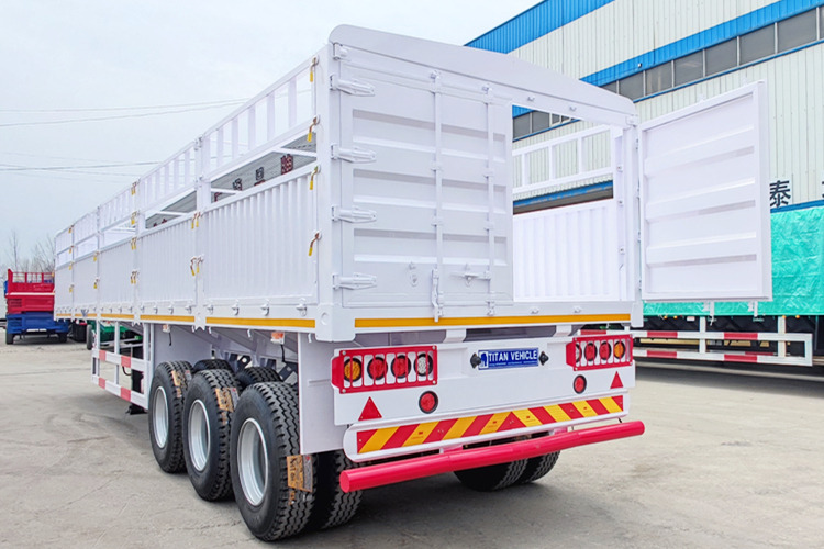 TITAN Cargo Trailer for Sale in Saudi Arabia - Semi-trailer pengangkut hewan: gambar 1 TITAN Cargo Trailer for Sale in Saudi Arabia - Semi-trailer pengangkut hewan: gambar 1