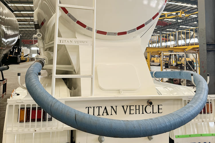 TITAN Dry Bulk Tanker Trailer for Sale in Saudi Arabia - Semi-trailer tangki: gambar 5 TITAN Dry Bulk Tanker Trailer for Sale in Saudi Arabia - Semi-trailer tangki: gambar 5