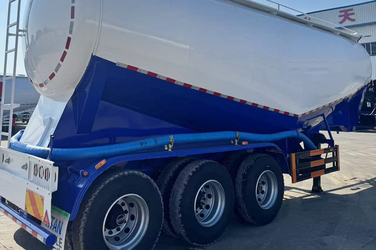 TITAN Dry Bulk Trailer for Sale in Ghana - Semi-trailer tangki: gambar 4 TITAN Dry Bulk Trailer for Sale in Ghana - Semi-trailer tangki: gambar 4