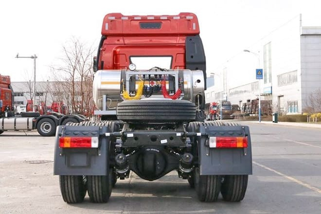 FAW FAW 6X4 Trucks for Sale Prices in Vanuatu - Tractor head: gambar 4 FAW FAW 6X4 Trucks for Sale Prices in Vanuatu - Tractor head: gambar 4