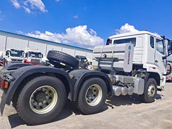SINOTRUK Sinotruck for sale for Sale in Malawi - Tractor head: gambar 4 SINOTRUK Sinotruck for sale for Sale in Malawi - Tractor head: gambar 4