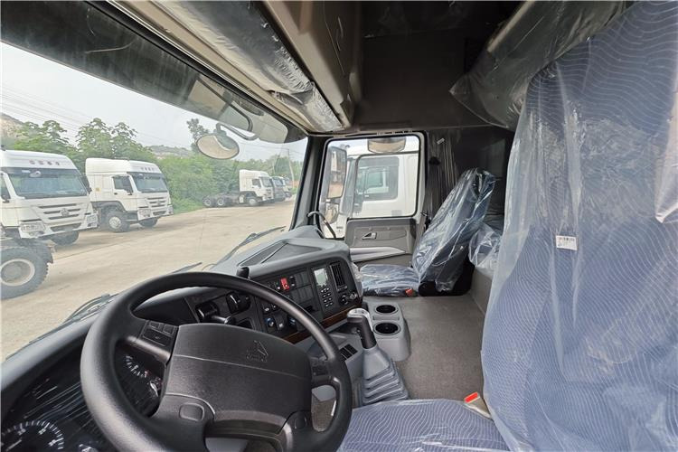 SINOTRUK Used Howo 400hp Tractor Truck for Sale In Nigeria Lagos - Tractor head: gambar 4 SINOTRUK Used Howo 400hp Tractor Truck for Sale In Nigeria Lagos - Tractor head: gambar 4
