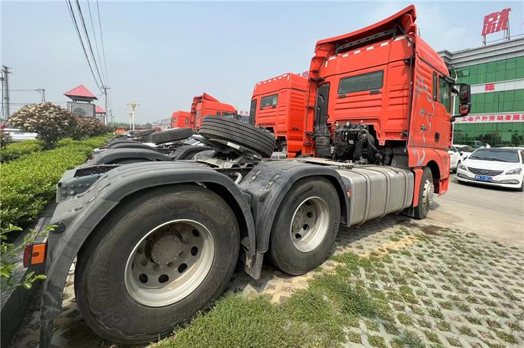 SINOTRUK Used Sitrak Truck Head for Sale In Guinea - Tractor head: gambar 2 SINOTRUK Used Sitrak Truck Head for Sale In Guinea - Tractor head: gambar 2