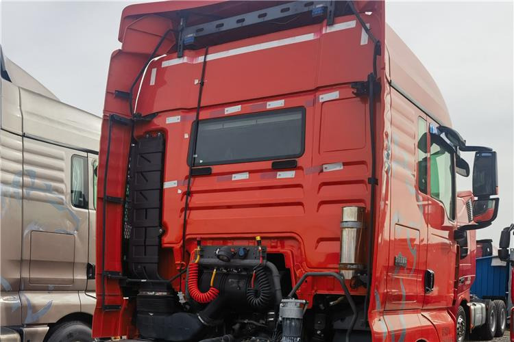 Sinotruk Second Hand Sitrak G7 540 Truck Tractor for Sale In Tanzania - Tractor head: gambar 2 Sinotruk Second Hand Sitrak G7 540 Truck Tractor for Sale In Tanzania - Tractor head: gambar 2