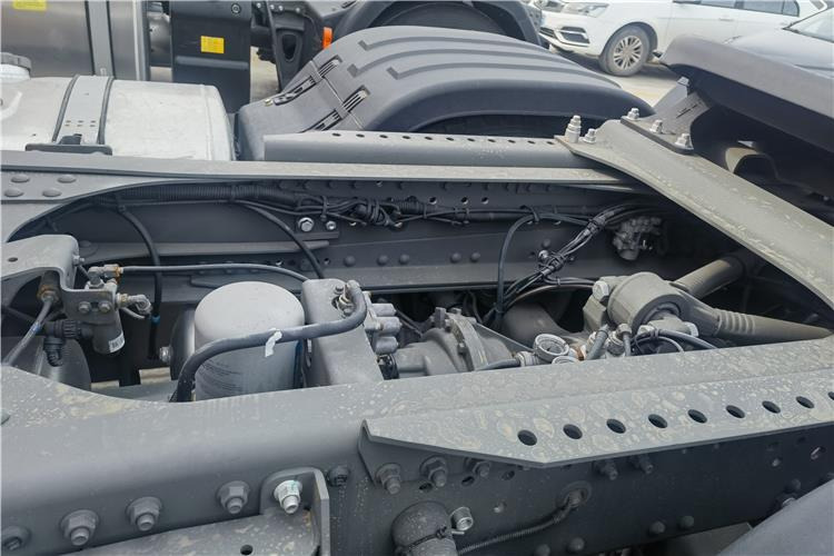 Sinotruk Second Hand Sitrak G7 540 Truck Tractor for Sale In Tanzania - Tractor head: gambar 3 Sinotruk Second Hand Sitrak G7 540 Truck Tractor for Sale In Tanzania - Tractor head: gambar 3