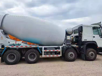 SINOTRUK Concrete Truck for Sale in Mali - Truk: gambar 2 SINOTRUK Concrete Truck for Sale in Mali - Truk: gambar 2