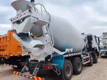 SINOTRUK Concrete Truck for Sale in Mali - Truk: gambar 3 SINOTRUK Concrete Truck for Sale in Mali - Truk: gambar 3