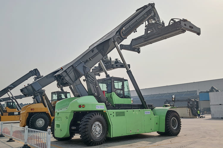 XCMG Reach Stacker Price for Sale in Guyana - Penanganan kontainer: gambar 2 XCMG Reach Stacker Price for Sale in Guyana - Penanganan kontainer: gambar 2
