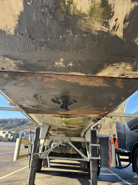 Eta - Semi-trailer tangki: gambar 3 Eta - Semi-trailer tangki: gambar 3