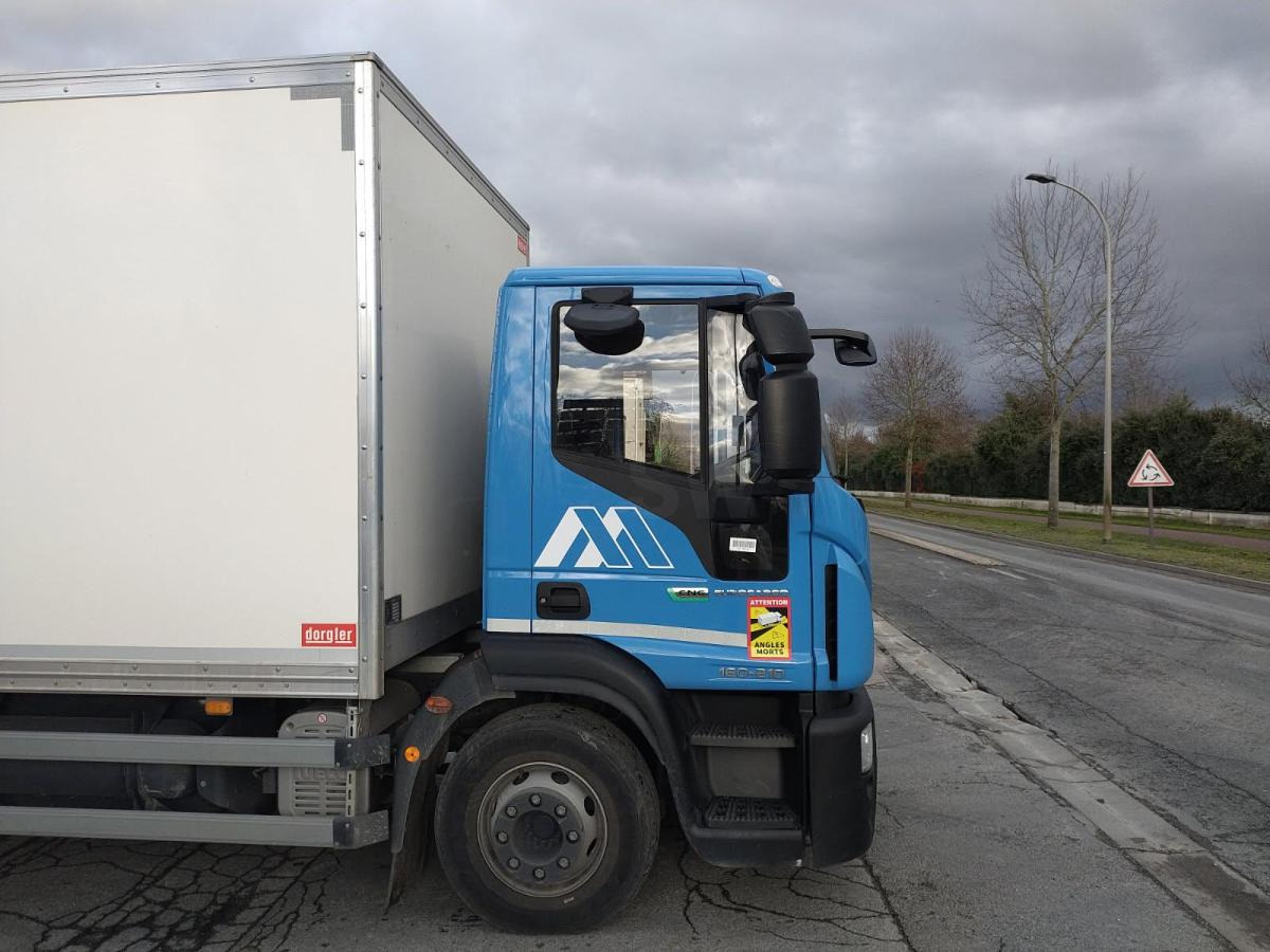 Iveco Eurocargo - Truk box: gambar 3 Iveco Eurocargo - Truk box: gambar 3