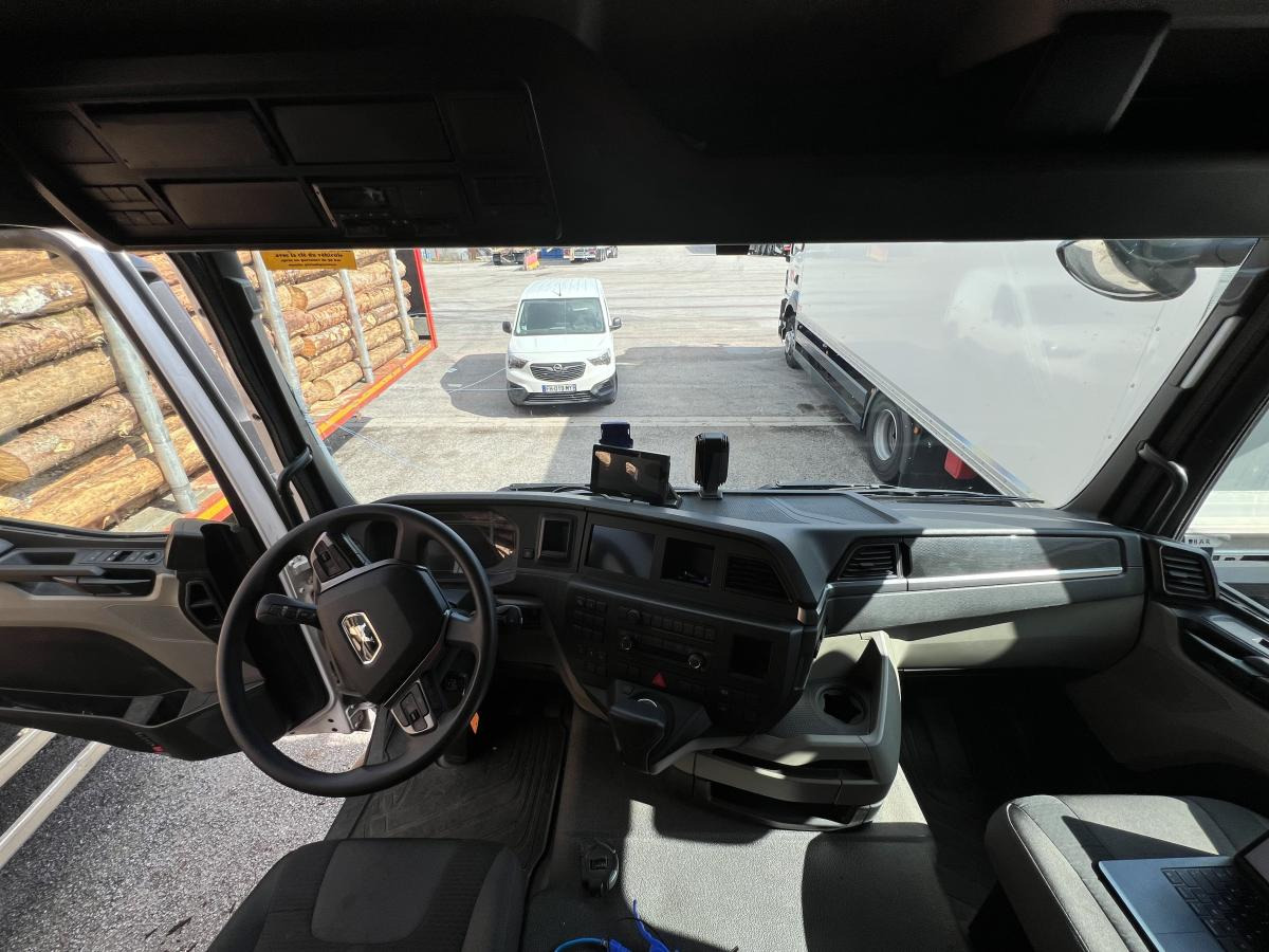 MAN TGS 26.440 - Truk box: gambar 5 MAN TGS 26.440 - Truk box: gambar 5