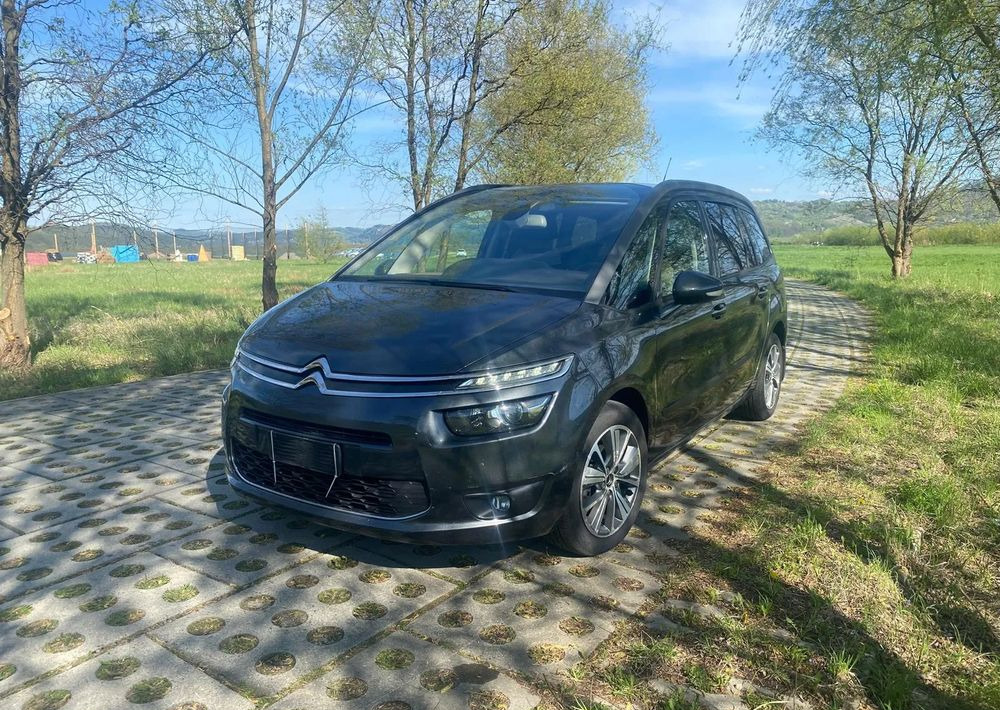 Citroën C4 Grand Picasso BlueHDi 120 EAT6 Selection - Bus mini, Van penumpang: gambar 1 Citroën C4 Grand Picasso BlueHDi 120 EAT6 Selection - Bus mini, Van penumpang: gambar 1