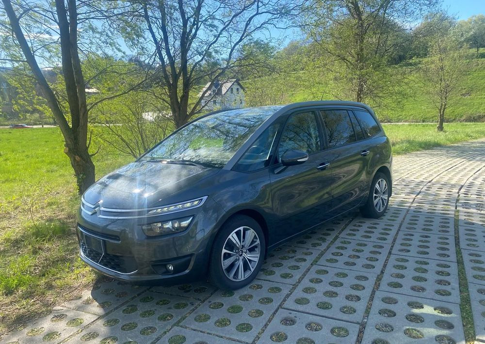 Citroën C4 Grand Picasso BlueHDi 120 EAT6 Selection - Bus mini, Van penumpang: gambar 4 Citroën C4 Grand Picasso BlueHDi 120 EAT6 Selection - Bus mini, Van penumpang: gambar 4