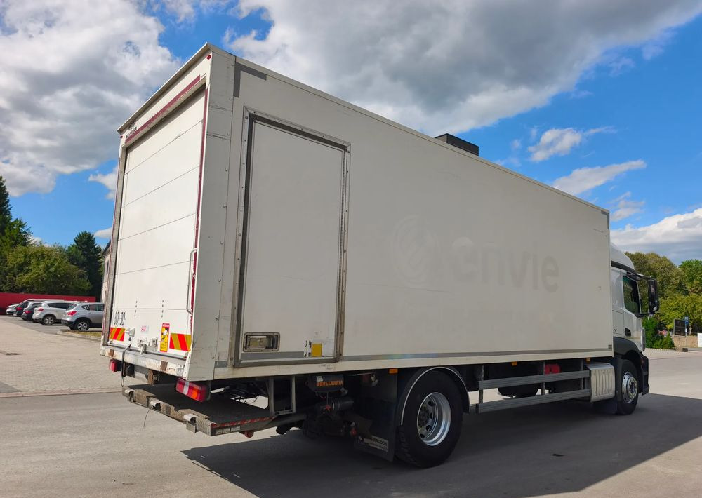 Mercedes-Benz ACTROS 18.360 kontener 18 p , winda - Truk box: gambar 5 Mercedes-Benz ACTROS 18.360 kontener 18 p , winda - Truk box: gambar 5
