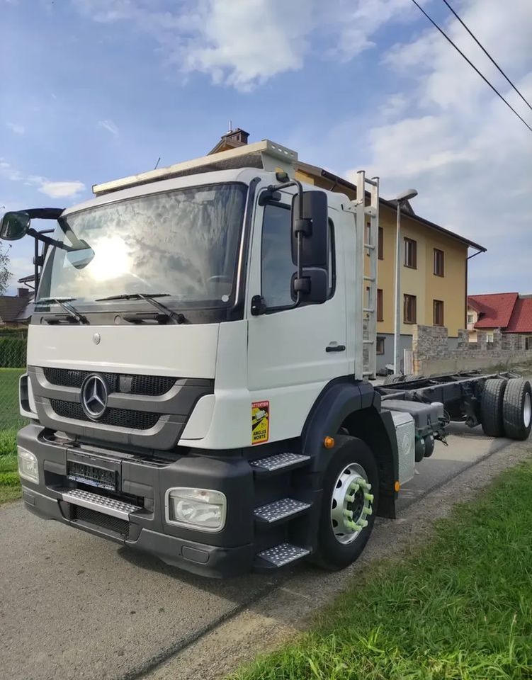 Mercedes-Benz AXOR 1829 rama do zabudowy blokada mostu - Truk sasis: gambar 4 Mercedes-Benz AXOR 1829 rama do zabudowy blokada mostu - Truk sasis: gambar 4
