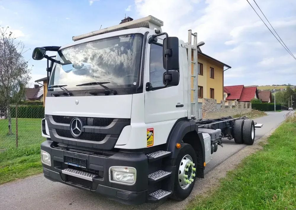 Mercedes-Benz AXOR 1829 rama do zabudowy blokada mostu - Truk sasis: gambar 1 Mercedes-Benz AXOR 1829 rama do zabudowy blokada mostu - Truk sasis: gambar 1