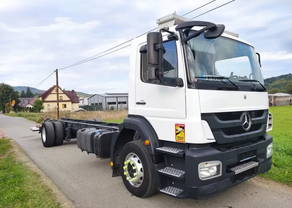 Mercedes-Benz AXOR 1829 rama do zabudowy blokada mostu - Truk sasis: gambar 3 Mercedes-Benz AXOR 1829 rama do zabudowy blokada mostu - Truk sasis: gambar 3