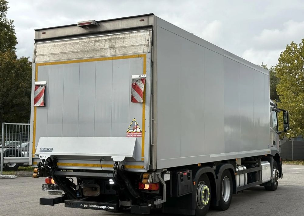 Mercedes-Benz Actros 2543 6x2 chłodnia izoterma 18 palet oś skrętna - Truk berpendingin: gambar 5 Mercedes-Benz Actros 2543 6x2 chłodnia izoterma 18 palet oś skrętna - Truk berpendingin: gambar 5