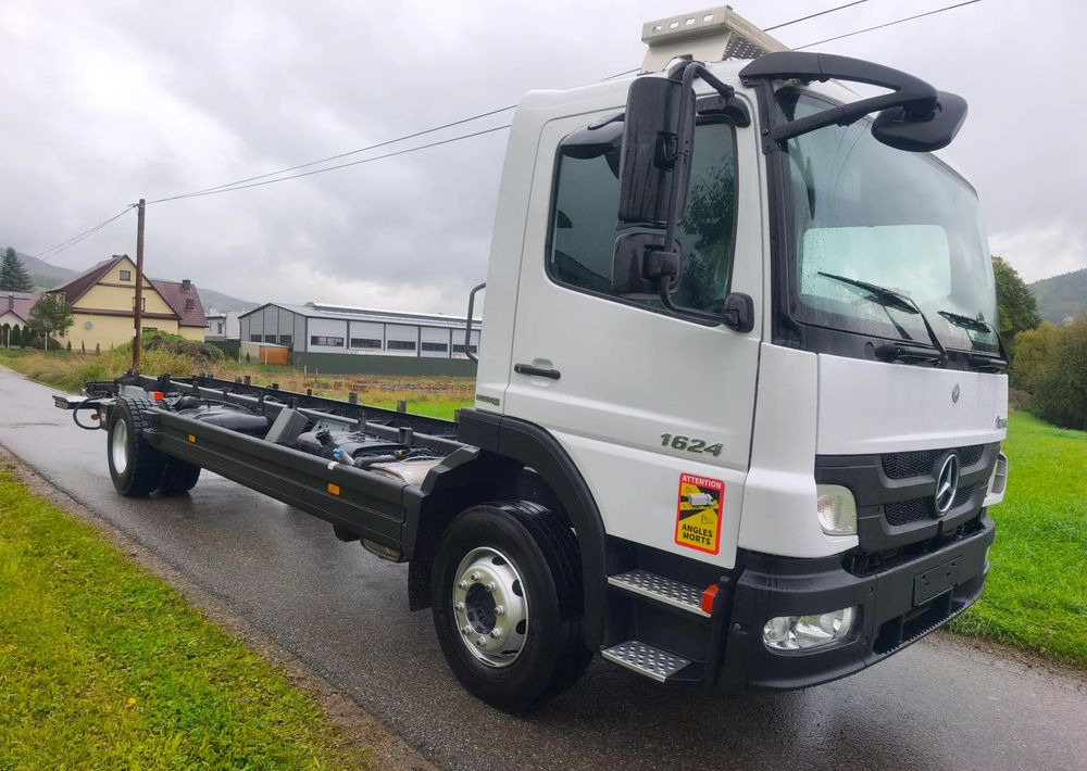 Mercedes-Benz Atego 1624 rama do zabudowy - Truk sasis: gambar 2 Mercedes-Benz Atego 1624 rama do zabudowy - Truk sasis: gambar 2