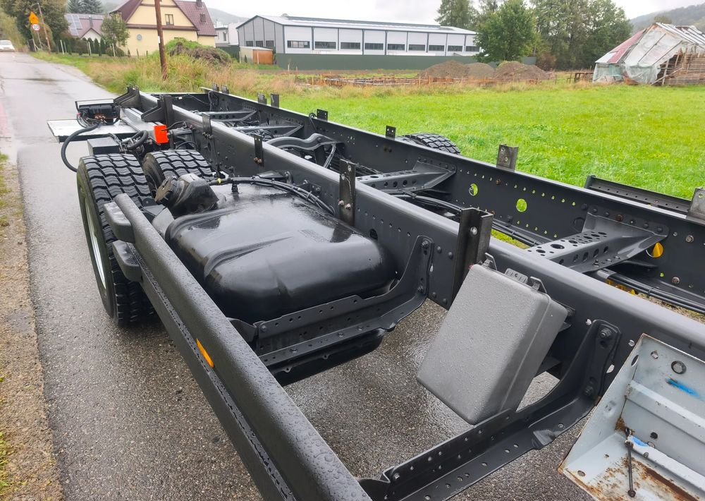 Mercedes-Benz Atego 1624 rama do zabudowy - Truk sasis: gambar 4 Mercedes-Benz Atego 1624 rama do zabudowy - Truk sasis: gambar 4