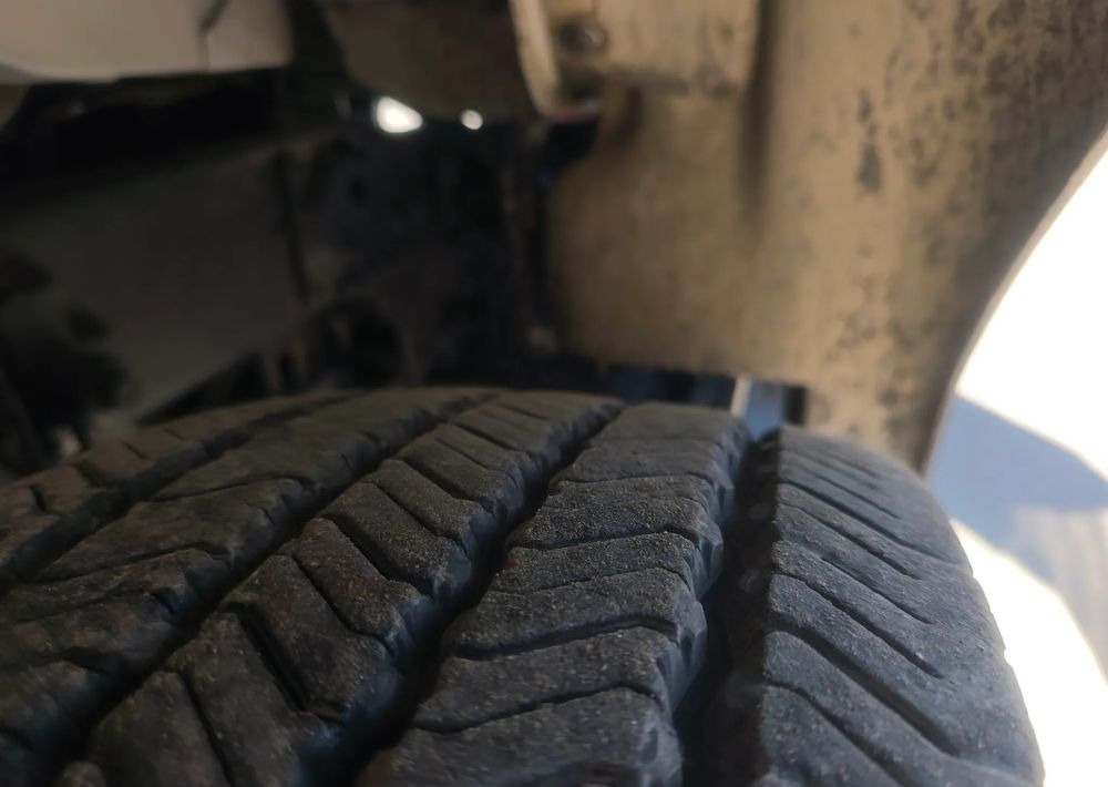 Renault GAMA D 16.250 chłodnia izoterma 16 palet klima - Truk berpendingin: gambar 5 Renault GAMA D 16.250 chłodnia izoterma 16 palet klima - Truk berpendingin: gambar 5