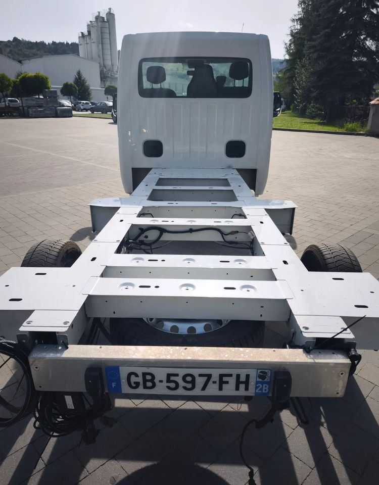 Renault MASTER 2,3 rama do zabudowy po obsłudze gotowy do jazdy - Truk sasis: gambar 5 Renault MASTER 2,3 rama do zabudowy po obsłudze gotowy do jazdy - Truk sasis: gambar 5