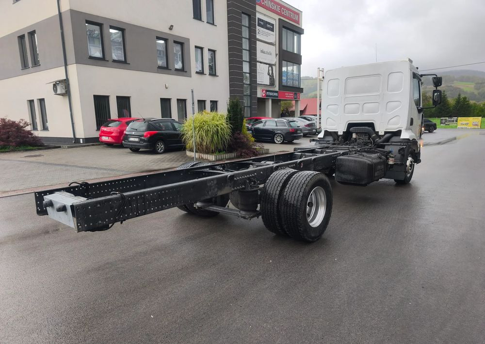 Renault Midlum 220.14 220.16 rama do zabudowy poduszka - Truk sasis: gambar 3 Renault Midlum 220.14 220.16 rama do zabudowy poduszka - Truk sasis: gambar 3