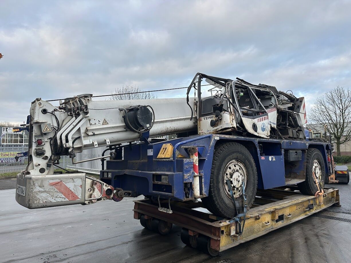 Terex AC 30 - Derek bergerak: gambar 1 Terex AC 30 - Derek bergerak: gambar 1