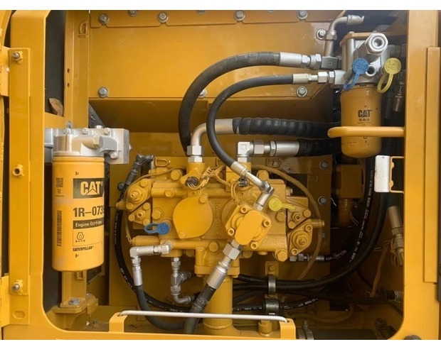 2021 Caterpillar 318D2 - Ekskavator perayap: gambar 4 2021 Caterpillar 318D2 - Ekskavator perayap: gambar 4