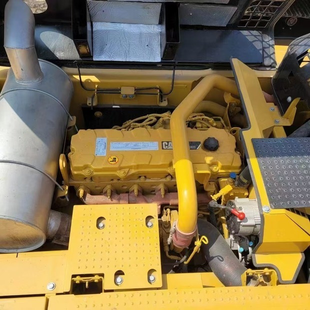 Ekskavator perayap 2023 Caterpillar 336D2: gambar 10