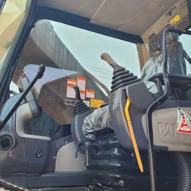 Ekskavator perayap 2023 Caterpillar 336D2: gambar 14