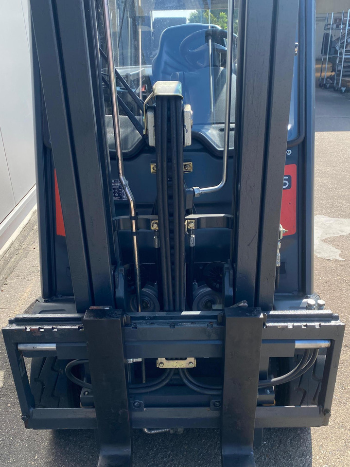 Linde Linde H 16 T - 2.575 h - Seitenschieber - - Forklift LPG: gambar 4 Linde Linde H 16 T - 2.575 h - Seitenschieber - - Forklift LPG: gambar 4