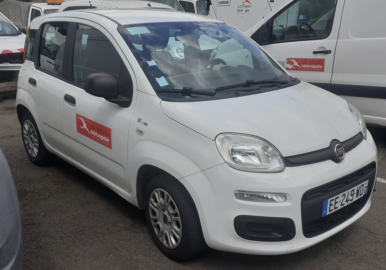 EE-249-72 - FIAT Panda Easy 1.2 - Mobil: gambar 1 EE-249-72 - FIAT Panda Easy 1.2 - Mobil: gambar 1