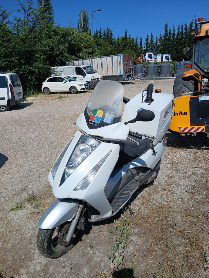 MOTO CROTTE HONDA PANTHEON . - Sepeda motor: gambar 4 MOTO CROTTE HONDA PANTHEON . - Sepeda motor: gambar 4