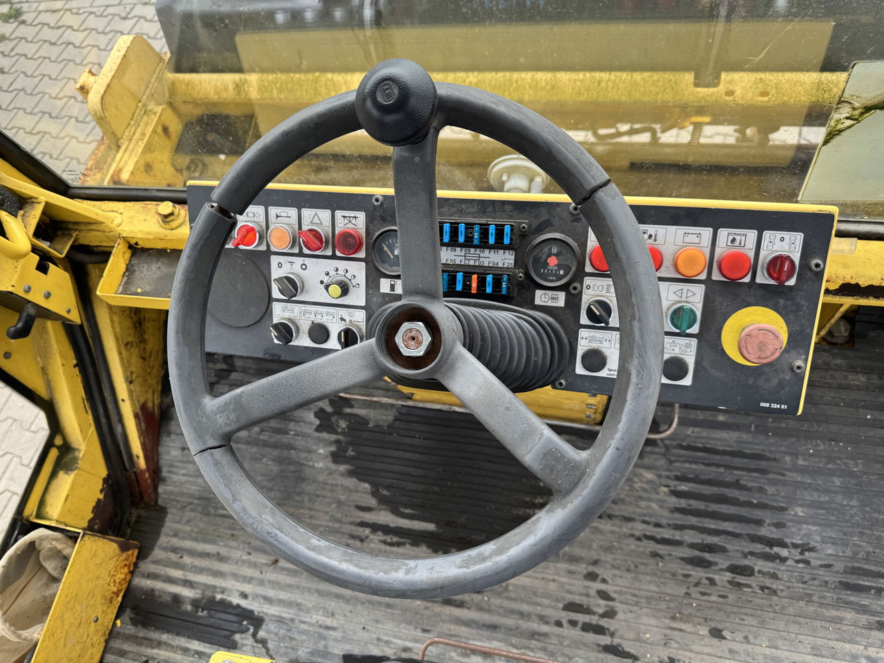 Bomag BW 151 AC-2 - Roller kombinasi: gambar 4 Bomag BW 151 AC-2 - Roller kombinasi: gambar 4