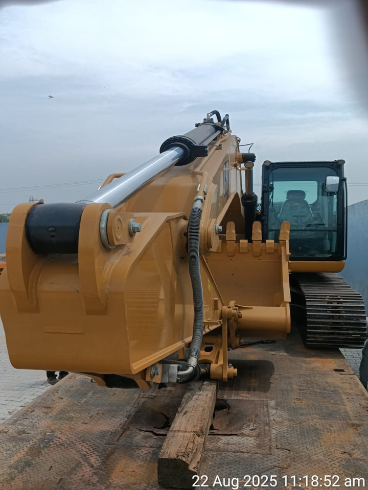 CATERPILLAR 323D3 - Ekskavator: gambar 1 CATERPILLAR 323D3 - Ekskavator: gambar 1