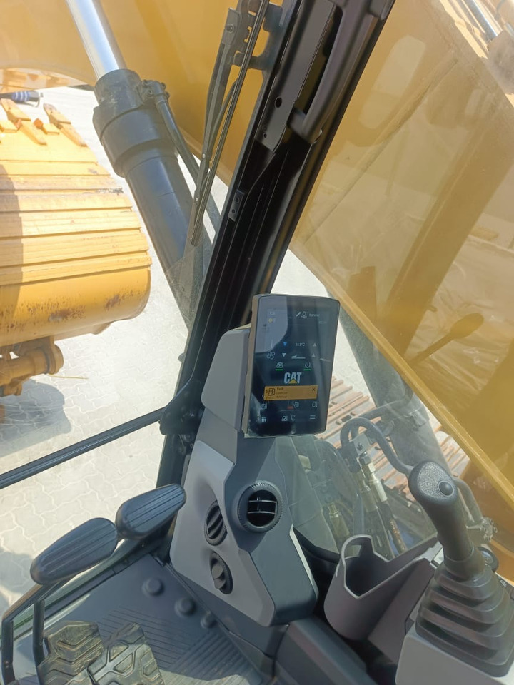 Ekskavator baru CATERPILLAR 323D3: gambar 15