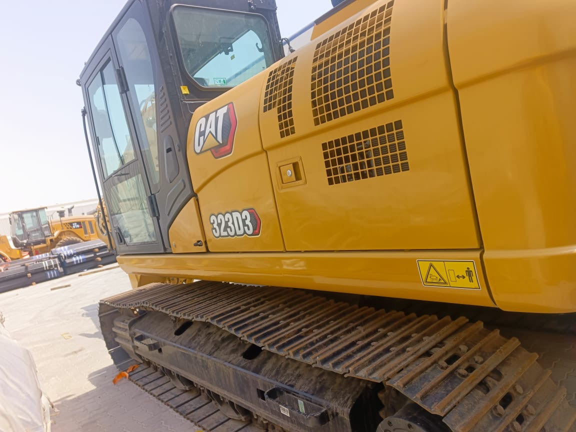 Ekskavator baru CATERPILLAR 323D3: gambar 8