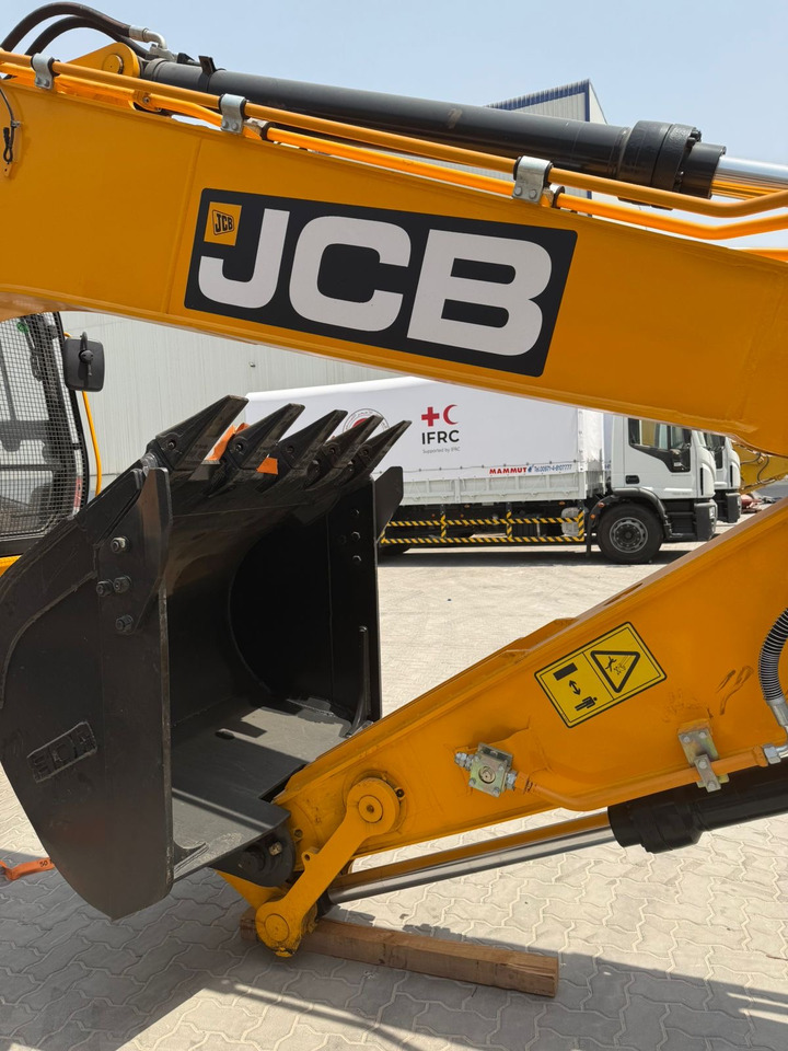 JCB 225 - Ekskavator: gambar 2 JCB 225 - Ekskavator: gambar 2