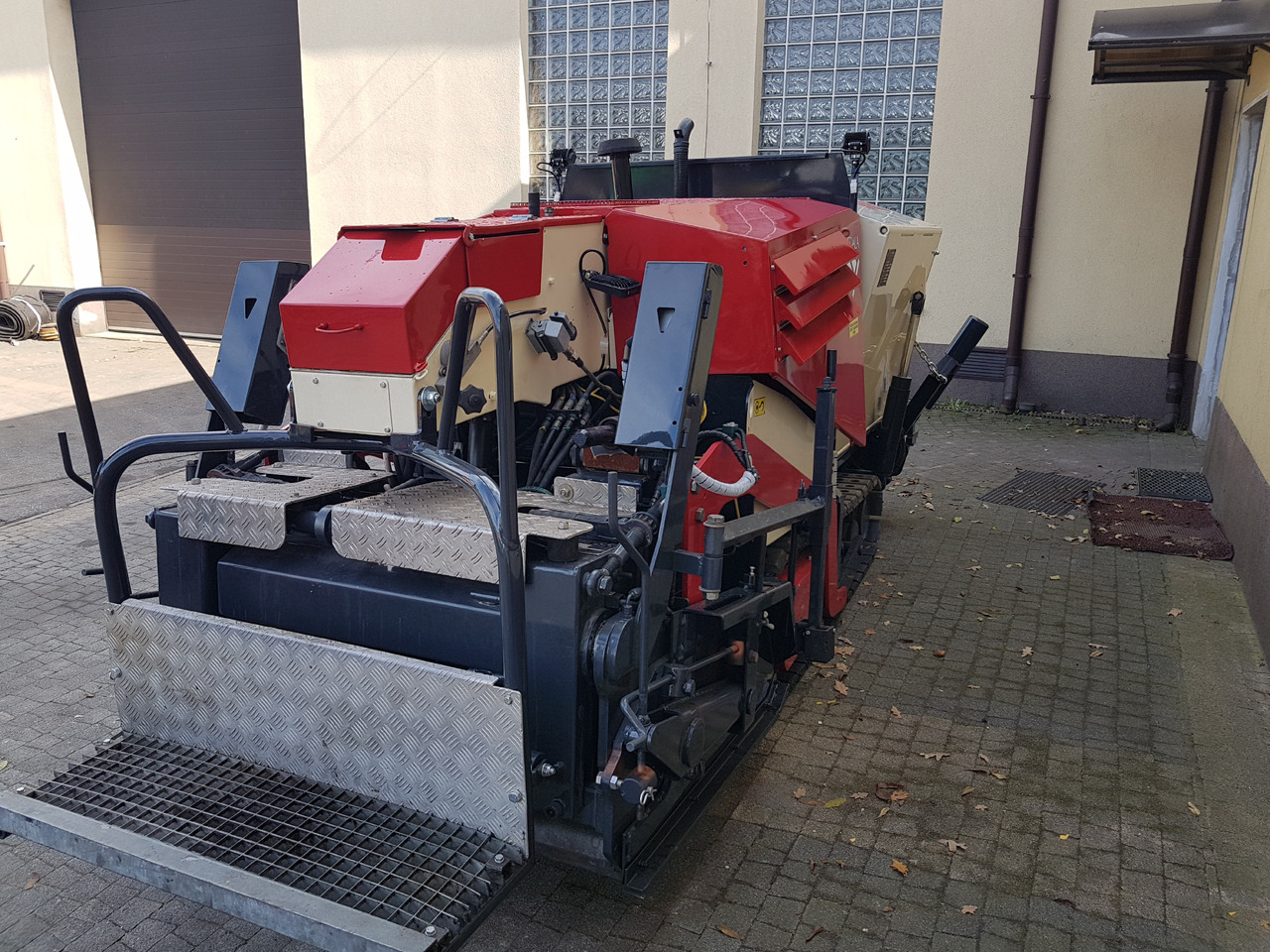 DEMAG DF45C - Paver aspal: gambar 3 DEMAG DF45C - Paver aspal: gambar 3