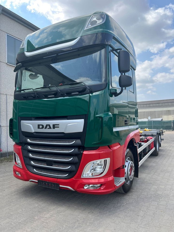 DAF XF 480 FAN SSC BDF C715/745 + Intarder + 2x Tank - Pengangkut kontainer/ Container truck: gambar 4 DAF XF 480 FAN SSC BDF C715/745 + Intarder + 2x Tank - Pengangkut kontainer/ Container truck: gambar 4