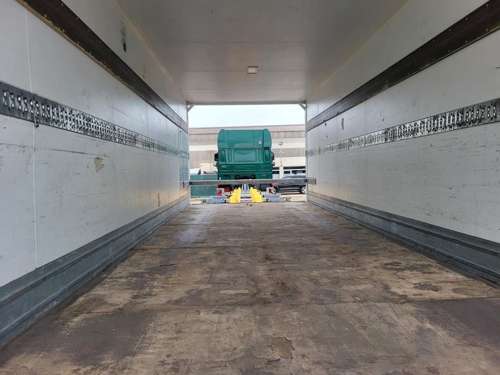 Diversen Drehschemel Vermietung möglich LBW Durchladbar Drehschemel Vermietung möglich LBW Durchladbar - Trailer kotak tertutup: gambar 5 Diversen Drehschemel Vermietung möglich LBW Durchladbar Drehschemel Vermietung möglich LBW Durchladbar - Trailer kotak tertutup: gambar 5