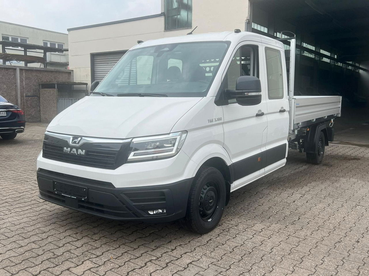 MAN TGE 3 3.180 L4 - 3-Seiten-Kipper 3,5t Aut. LED DC - Van jungkit, Van kombi: gambar 5 MAN TGE 3 3.180 L4 - 3-Seiten-Kipper 3,5t Aut. LED DC - Van jungkit, Van kombi: gambar 5